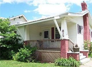 1st image of 818 Larzelere Ave