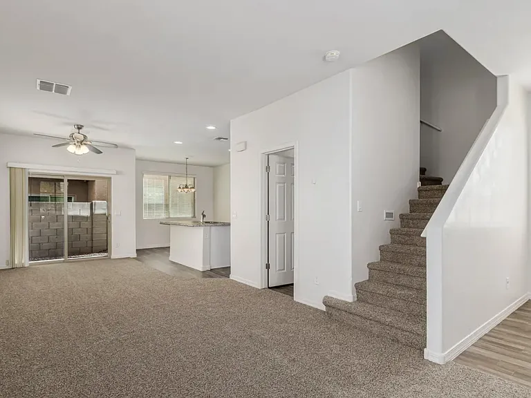 5431 W Odeum Ln — Photo 5