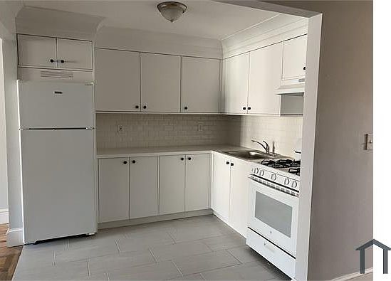 1st image of 3109 Seagirt Ave Floor 2