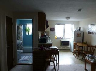10 Chester St APT 4, Cambridge, MA 02140
