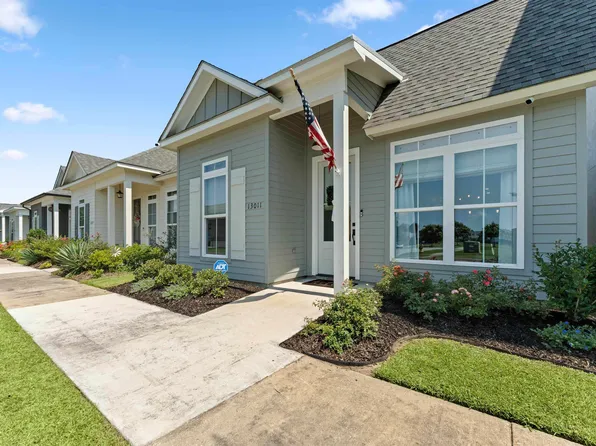 13011 N Vieux Carre Cir, Baton Rouge, LA 70818