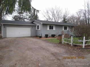 69457 N Forest Ave, Richmond, MI 48062