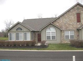 2106 Taylor Ln, Newark, OH