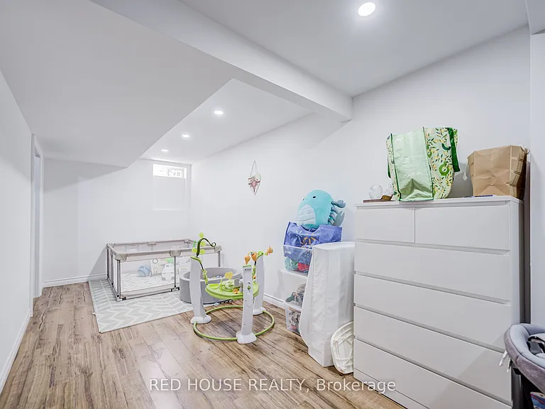 332 Prosser Cir — Photo 40