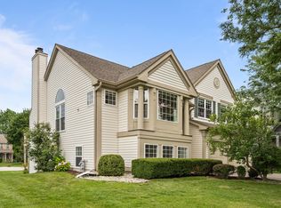6121 Brookstone Pl, Gurnee, IL