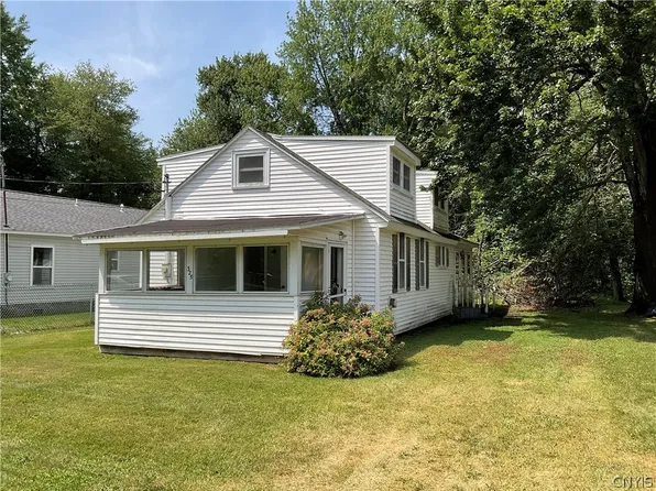 325 18th Ave, Blossvale, NY 13308