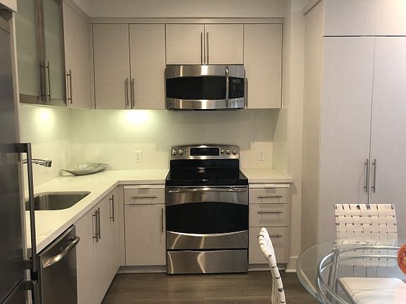 3rd image of 1511 15th St Unit 308