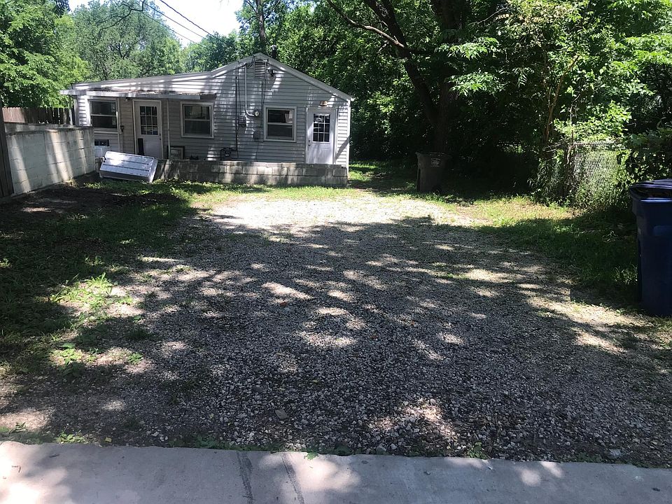 There is enough room for 2 cars side by side just a few feet from the front door.