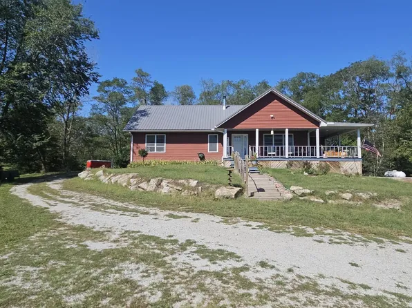 1980 Libertyville Rd, Fairfield, IA 52556