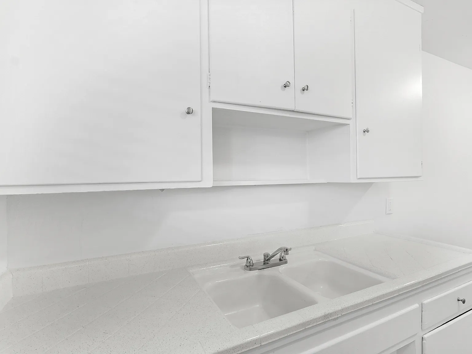 Shelfield Apartments — Photo 3