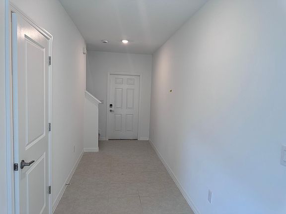 4th image of 6335 Ten Acre Ct