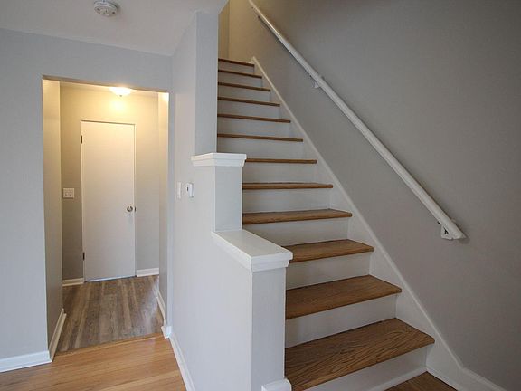 5th image of 2744 Lauretta Pl