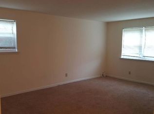 9438 Lansford St FL 2, Philadelphia, PA 19114