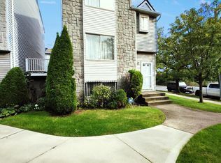 951 Goethals Rd N, Staten Island, NY 10303
