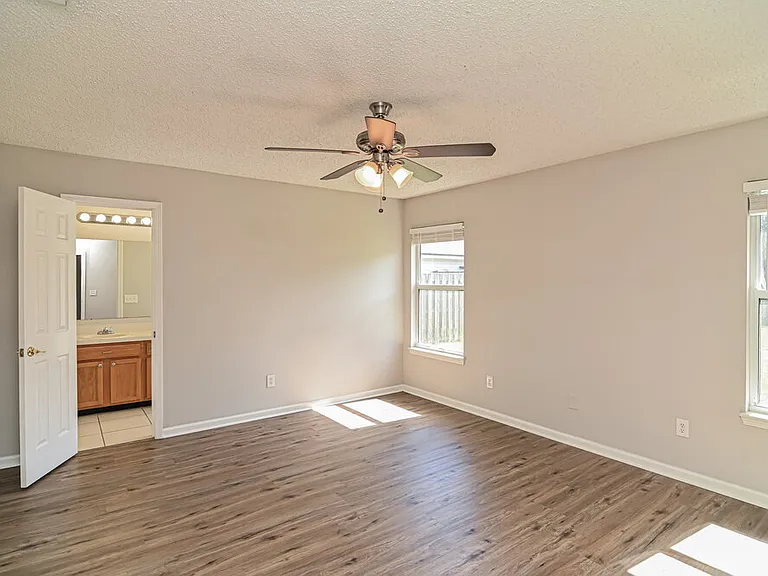 3518 Brangus Ct — Photo 10