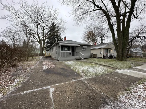 82 Cadillac St, Pontiac, MI 48342