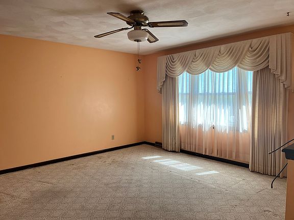 5th image of 501 N 4th Ave