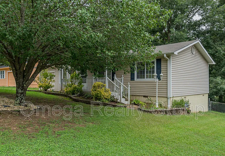 5653 Cheryl Dr — Photo 1