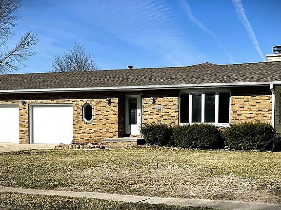 Brick Exterior
New Roof