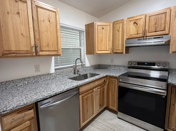 1672 Espanola Ave #1672, Daytona Beach, FL 32117