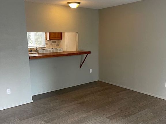 5th image of 4323 67th Ave W APT A