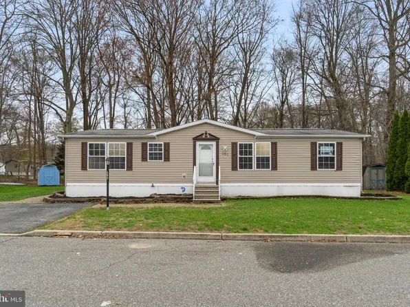 151 Robin Dr, Paulsboro, NJ 08066