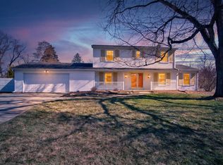 829 Thorntree Blvd, Jackson, MI 49203