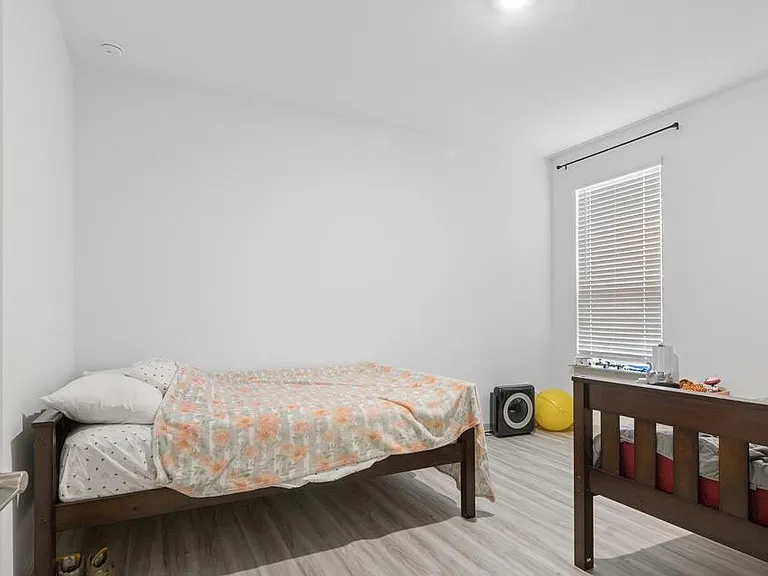 28335 Halle Ray Dr — Photo 17