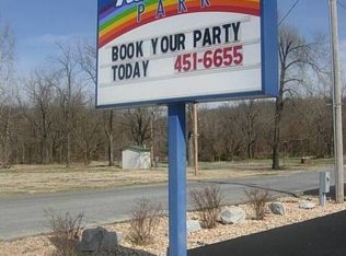 505 E Spring St, Neosho, MO 64850