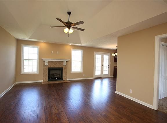 4th image of 85 Fox Xing Lot 85