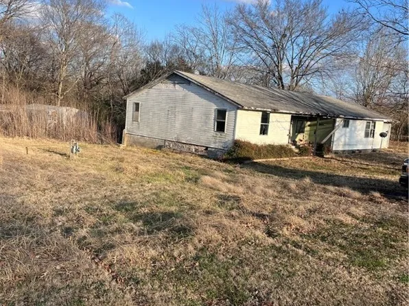 24062 Tucker Rd, Spiro, OK 74959