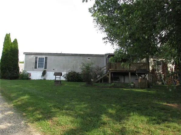 114 Quail Ln, Saint Marys, WV 26170