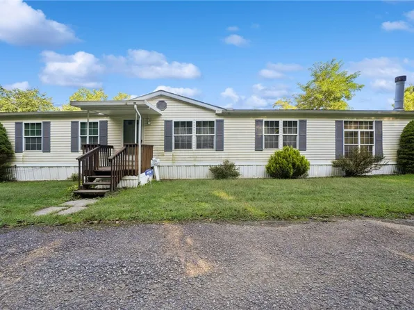 736 Sunset Dr, Donegal, PA 15628