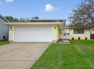 7030 Hemlock St, Hanover Park, IL 60133