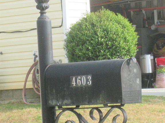 2nd image of 4603 Grove Lake St