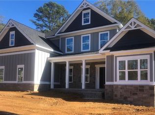 1009 Hartwell Xing, Gainesville, GA 30501