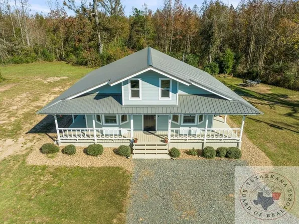 375 County Road 4213, Simms, TX 75574