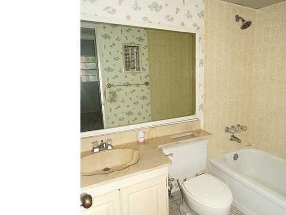 2nd image of 1541 S Ocean Blvd APT 215