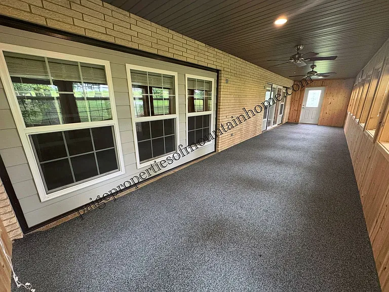 1741 Fairway Dr — Photo 4