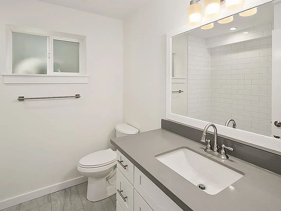 4th image of 6303 22nd Ave NW #B