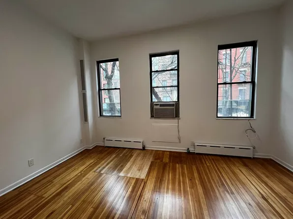 189 Spring Street 2 image 1 of 7