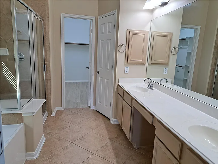 21910 Cascade Hollow Ln — Photo 22