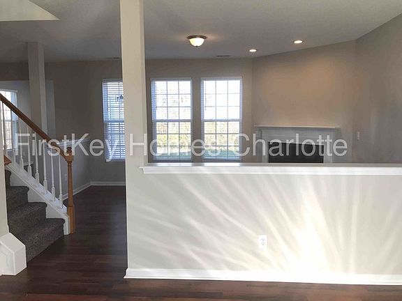 3rd image of 5309 Ian Dr