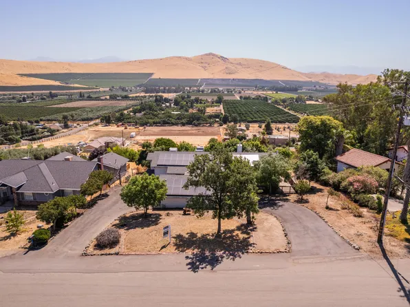 1266 Hillcrest Drive, Lindsay, CA 93247