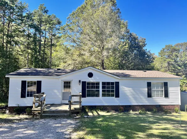 525 Anderson Cir, Henderson, TN 38340