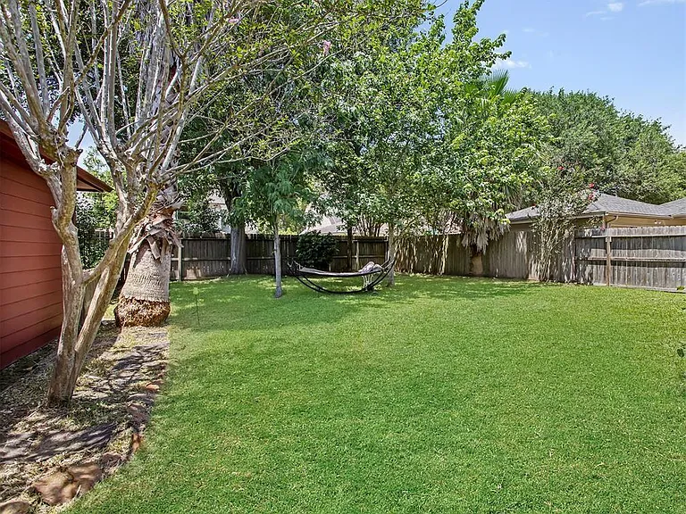 22418 Prince George St — Photo 10