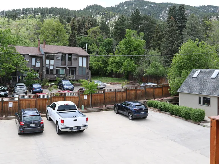 348 Arapahoe Ave #11 — Photo 2