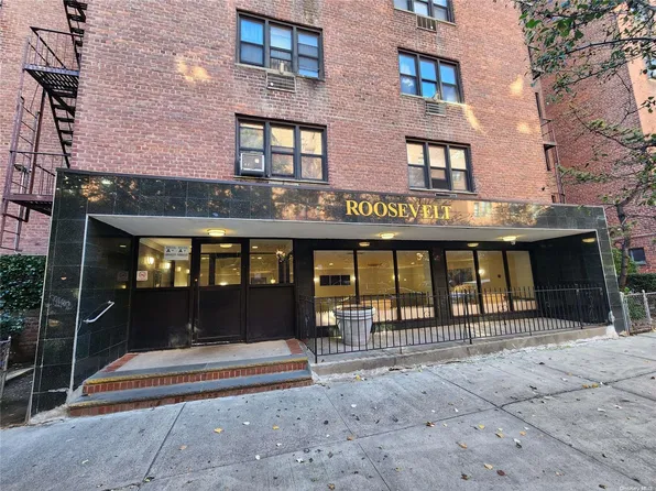 55-30 98th Place #6B, Corona, NY 11368