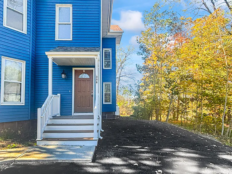 358 Pomeroy Ave #2 — Photo 2