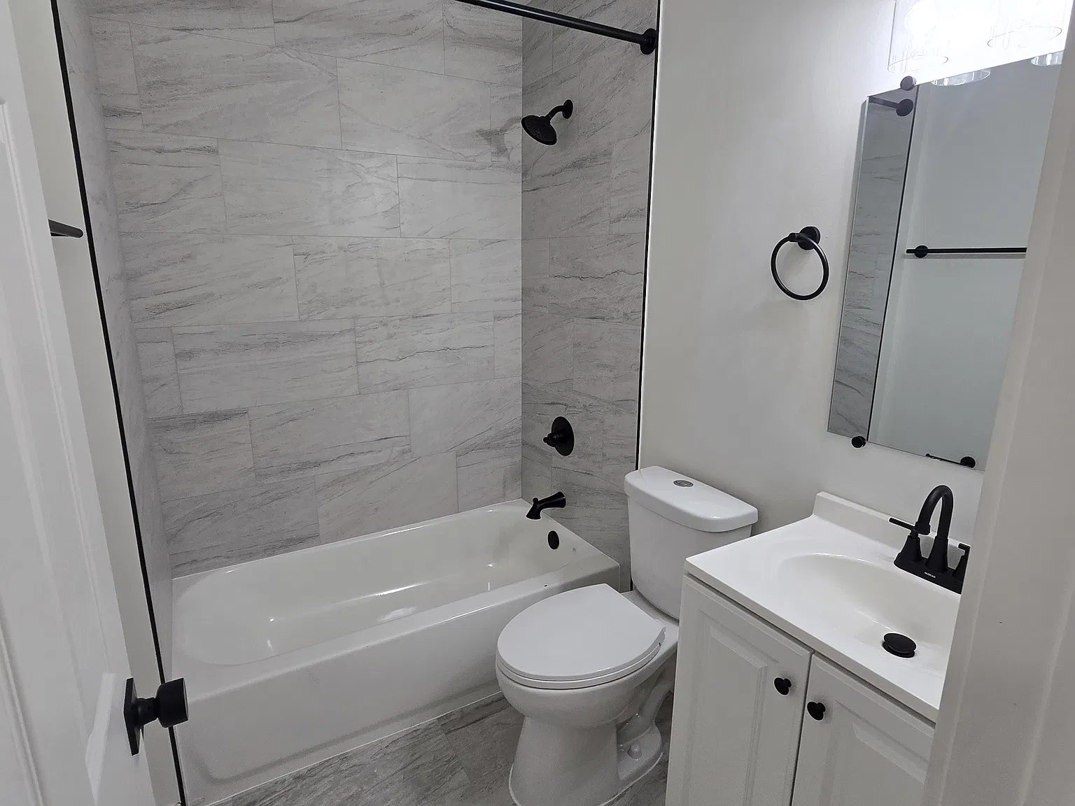 1728 Stanton Ave — Photo 4